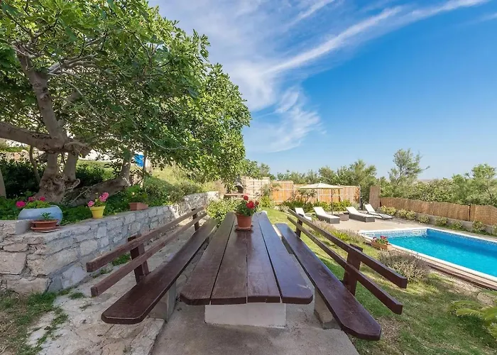 Family-friendly With Swimming Pool Stara Vas, Pag - 21031 아파트 Stara Vas