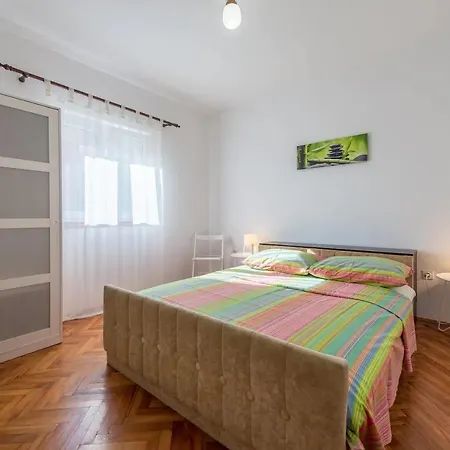 Family-friendly With Swimming Pool Stara Vas, Pag - 21031 Lejlighed Stara Vas