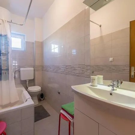 Lejlighed Family-friendly With Swimming Pool Stara Vas, Pag - 21031 *