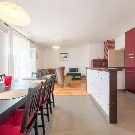 Lejlighed Family-friendly With Swimming Pool Stara Vas, Pag - 21031 *